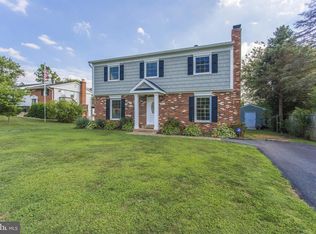 9703 Glen Ct, Manassas, VA 20110