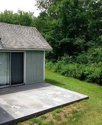 Slider to Bedroom/Cement patio