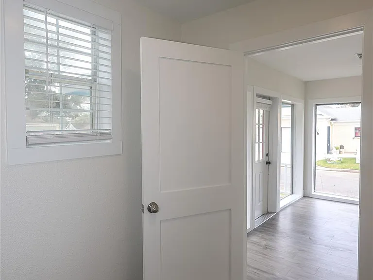 602 Higgins St — Photo 18