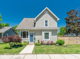 105 6th St, Winona Lake, IN 46590