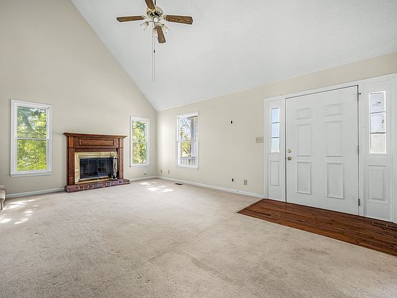 5th image of 1685 Deepwood Dr