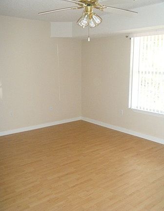 5th image of 38 Park Cir SE Unit A