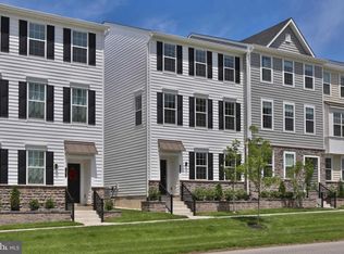 388 S Warminster Rd, Hatboro, PA 19040