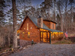 111 Roaring Creek Dr, Epworth, GA 30541