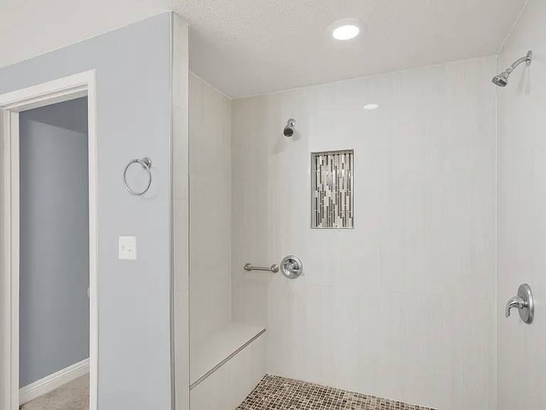 #Guardian Realty 401 Pine Haven St #102, Las Vegas Condo Rental primary bath_06232025