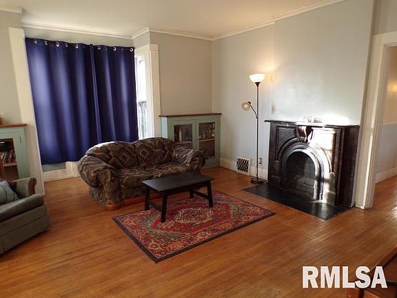 5th image of 914 Willard St