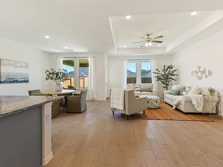8003 Chukka Dr — Photo 10