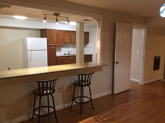 4th image of 5101 Firethorne Ct