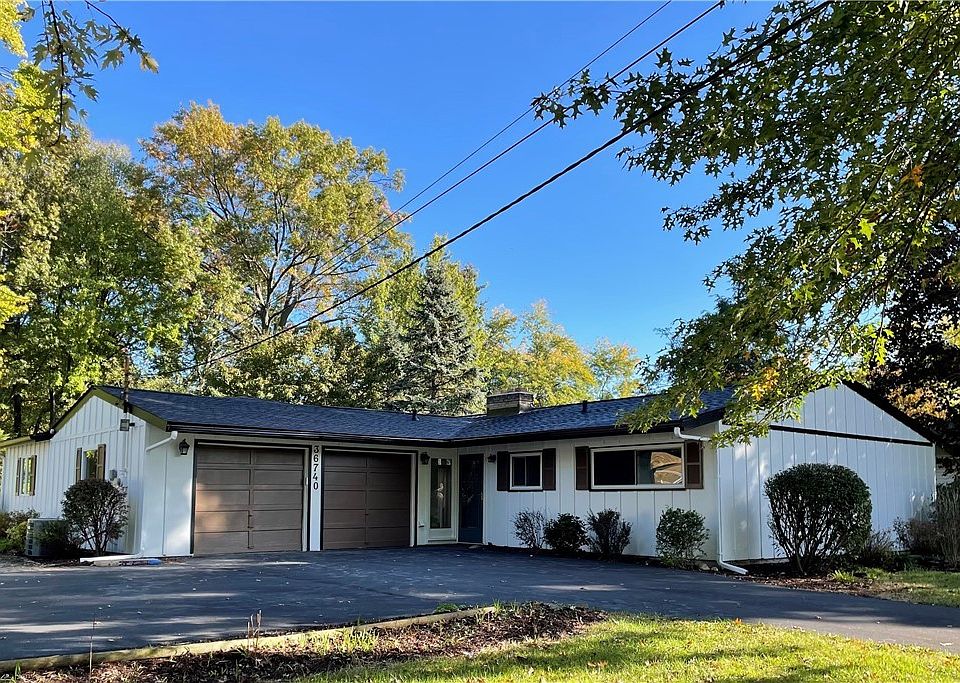 1st image of 36740 Lakeland Dr