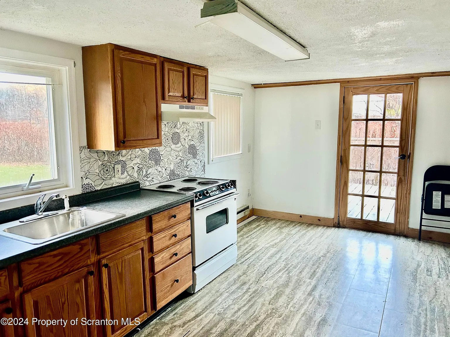 2 bed, 1092 sqft, $1,150 — Photo 2