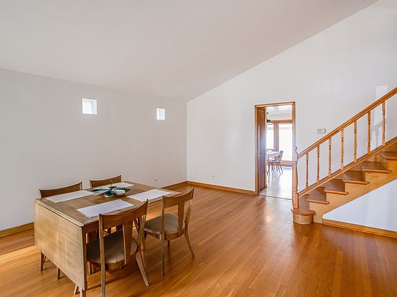 2nd image of 9417 Parkside Ave