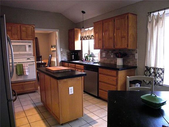 5th image of 2512 Buck Dr