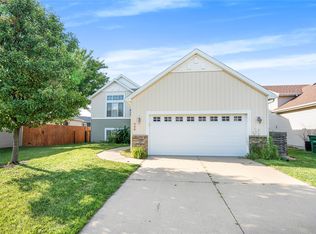 900 34th St SW, Bondurant, IA 50035