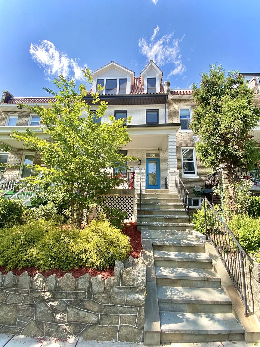 733 Princeton Pl NW #A photo 1
