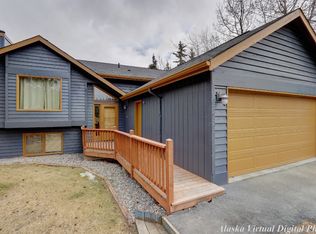 18765 May Court Cir, Eagle River, AK 99577