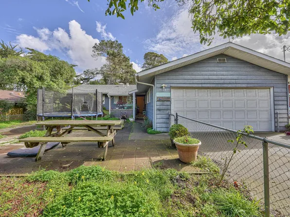 3104 Nicklas Ln, Marina, CA 93933