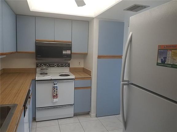 2nd image of 14873 Cumberland Dr #K-102