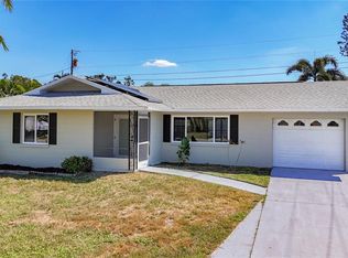 3303 Cambridge Dr W, Bradenton, FL 34205