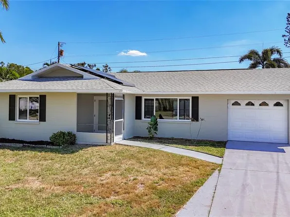 3303 Cambridge Dr W, Bradenton, FL 34205