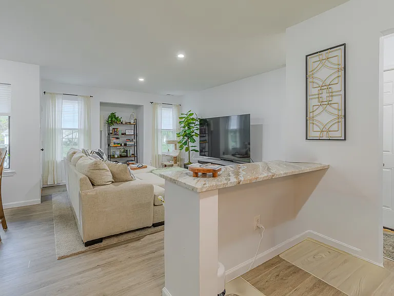 404 Diamond Dr #404 — Photo 14