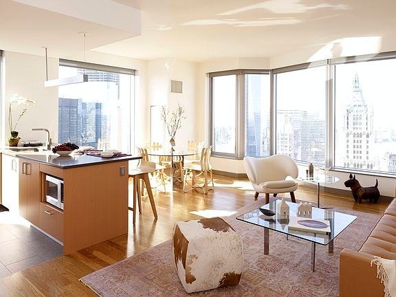 4th image of 8 Spruce St APT 52R