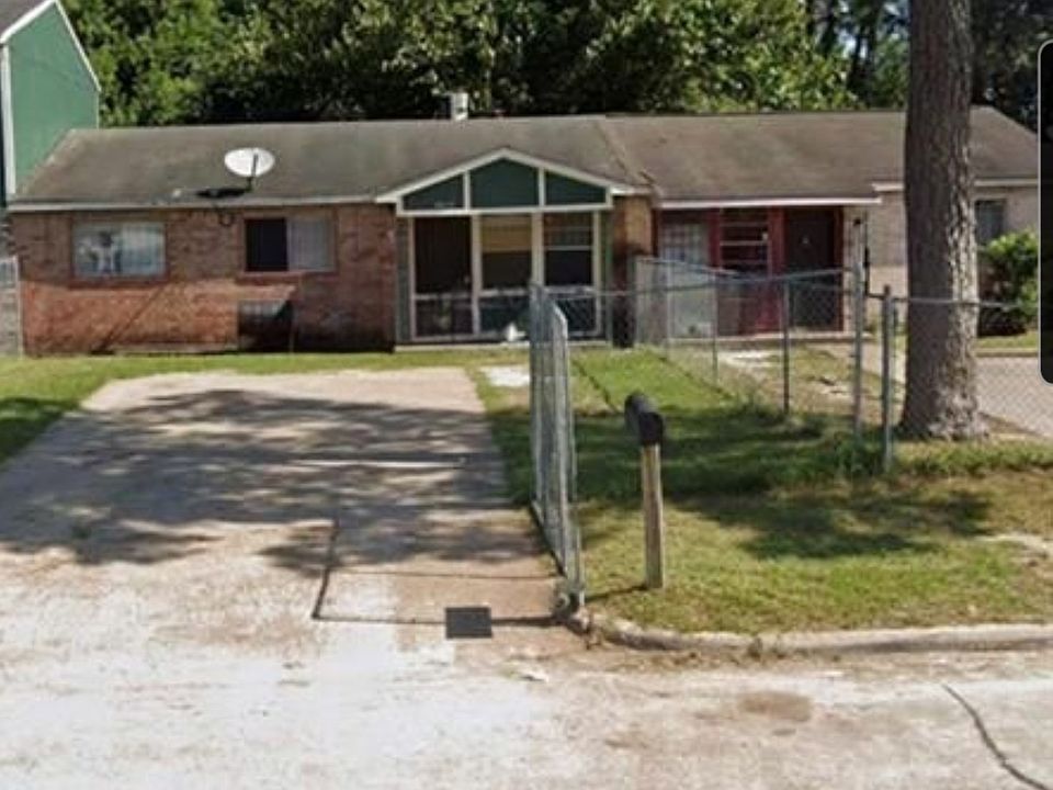 1st image of 7877 Locksley Rd #7877