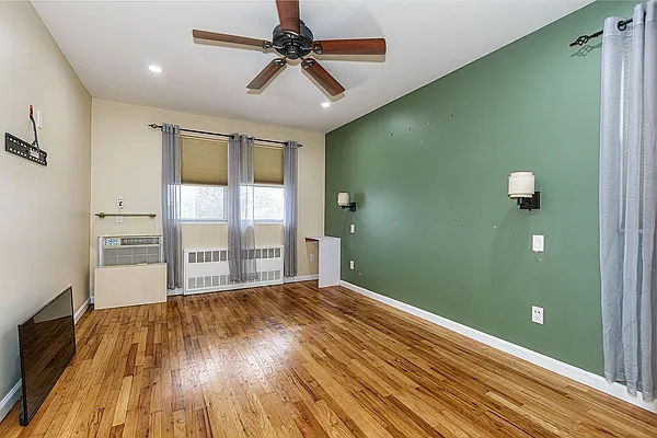 Sold by Fillmore | media 22