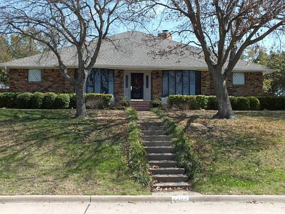 1st image of 7102 Odell Ave