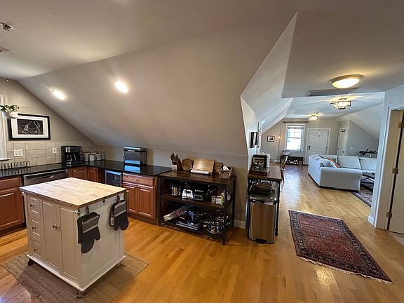 5th image of 116 Chestnut St APT 5