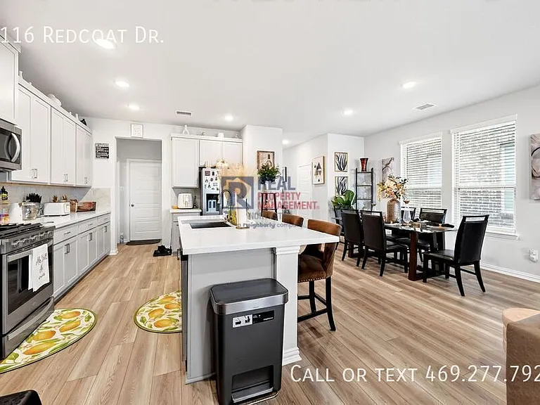 1116 Redcoat Dr — Photo 16