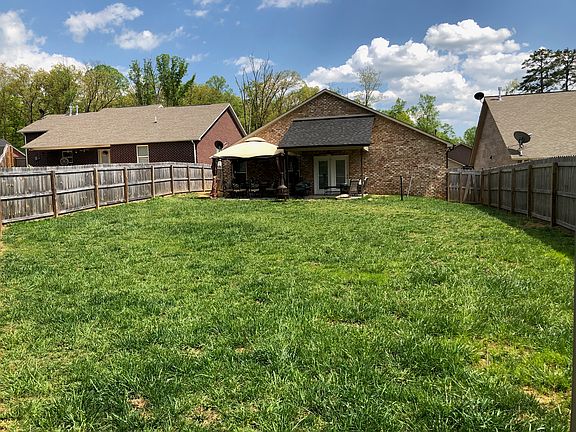 2nd image of 123 Ann Cove Ln