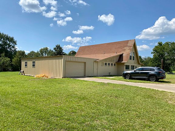 3rd image of 38 Scogin Ln