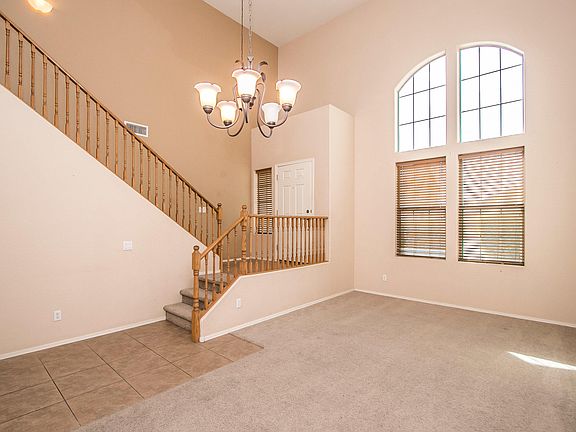 5th image of 832 W Green Tree Dr