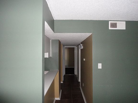 2nd image of 2829 Sonora Dr APT 3