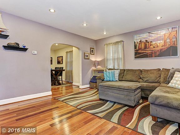 5th image of 11 S Prospect Ave