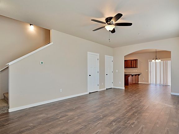 2nd image of 832 Nicholas Lee Dr