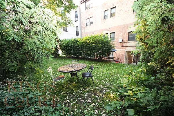 Rented by Kings Court Real Estate | media 41