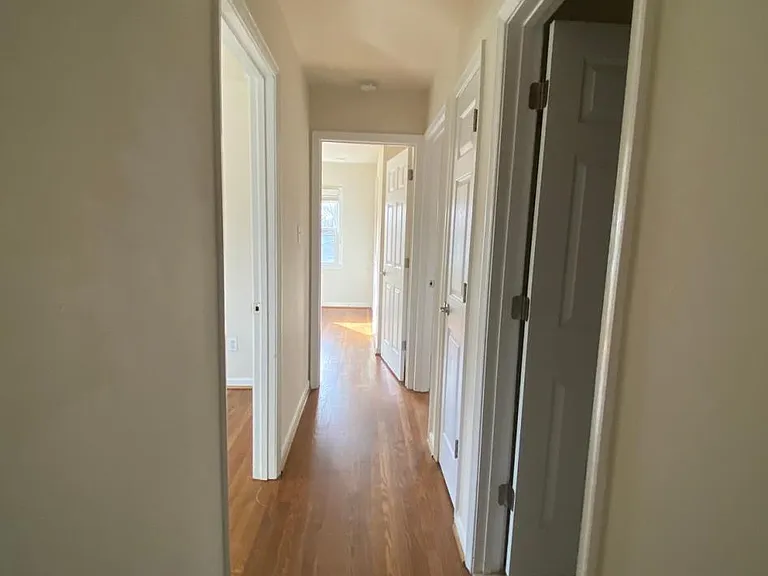 6915 Wilson Ln — Photo 15