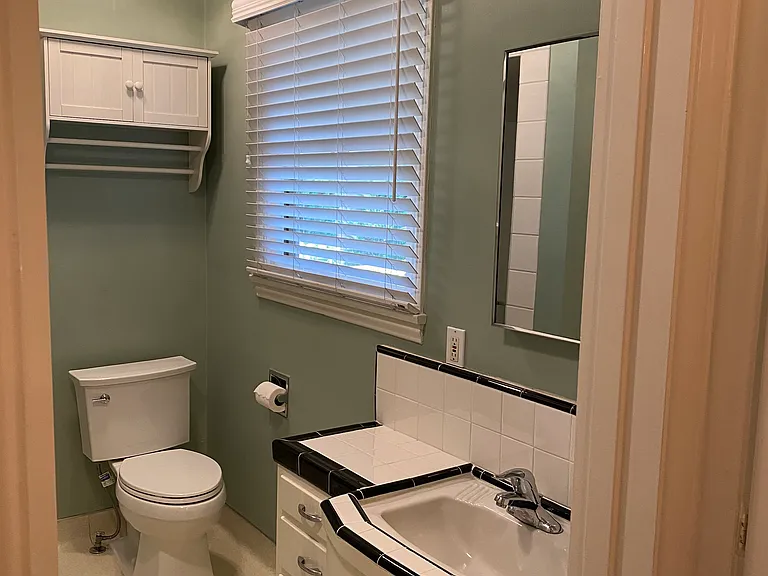 836 W Almond Ave — Photo 26