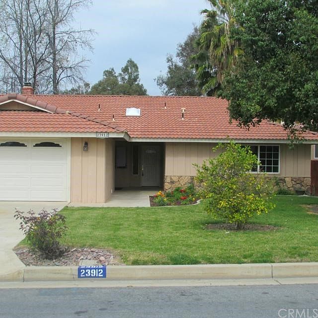 1st image of 23912 Canyon Lake Dr N