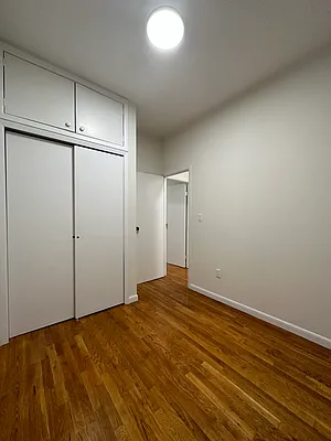 Rented by Peter R. Hungerford, LREB | media 22