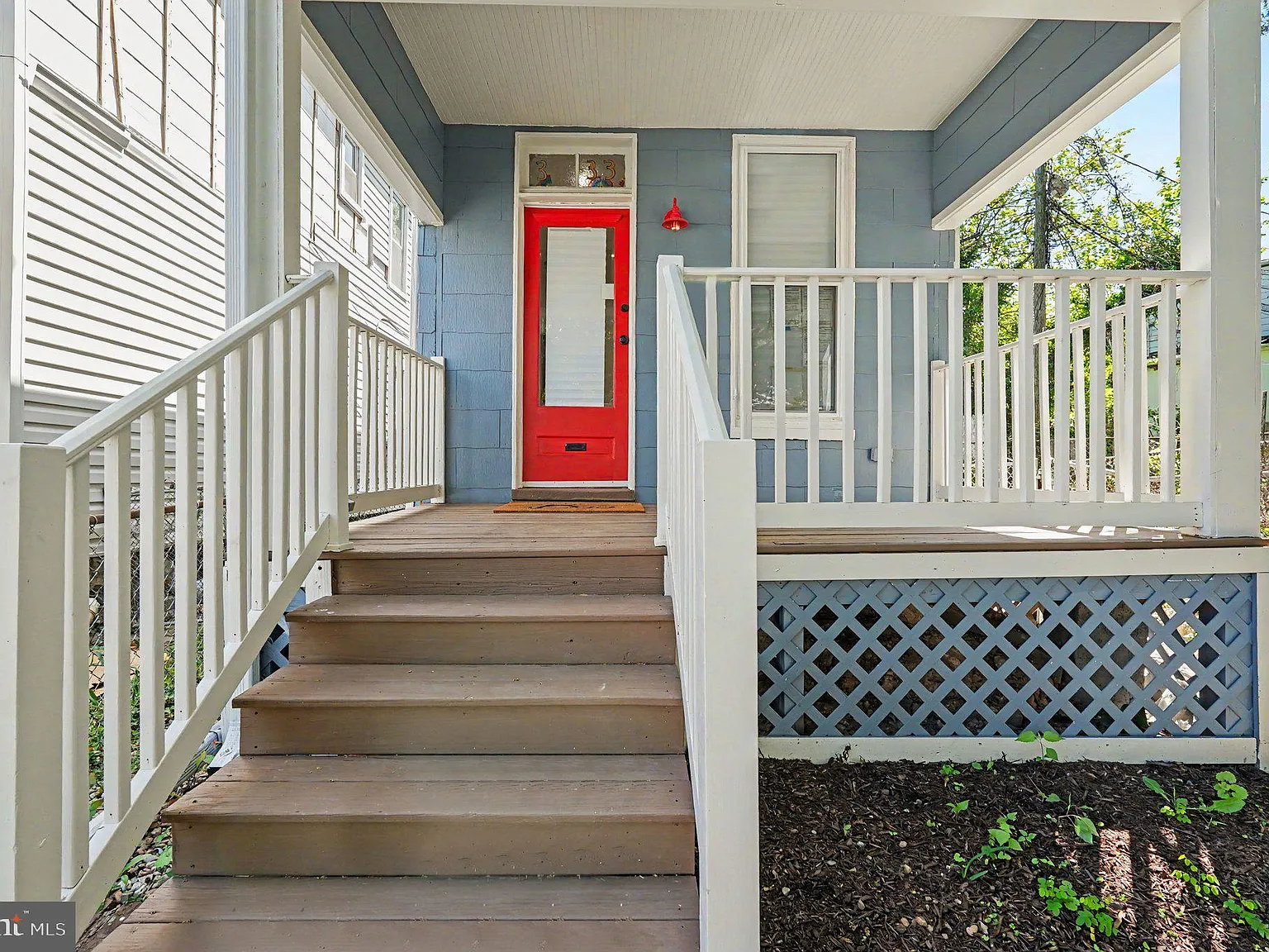 3 bed, 1050 sqft, $2,900 — Photo 3
