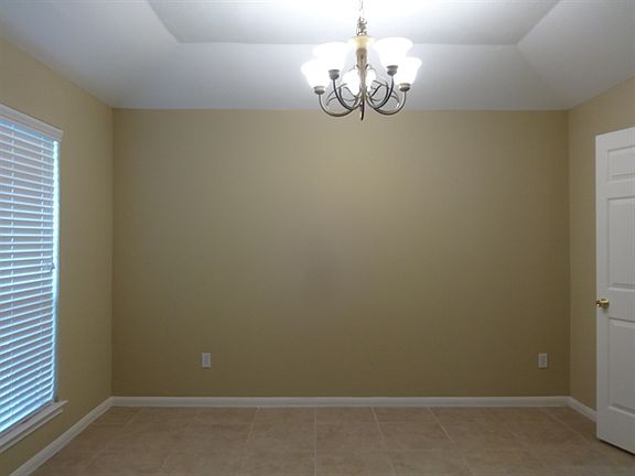 2nd image of 3823 Lauderwood Ln
