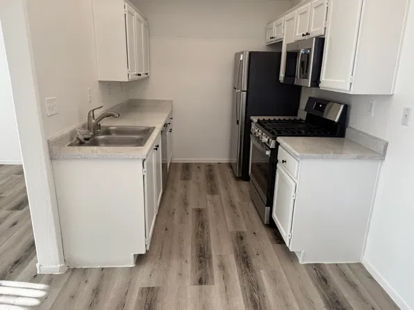 1100 Plantation Ct #0, Las Vegas, NV 89117
