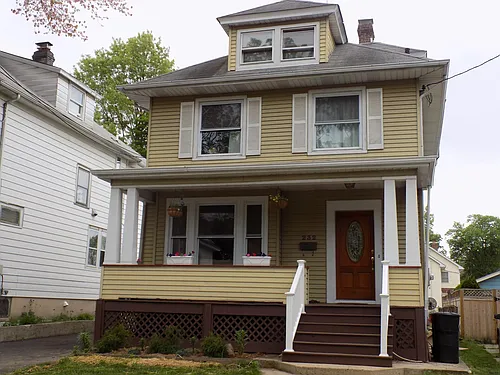 232 Wayne St Photo 1