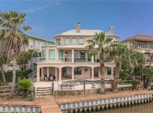3019 Dolphin Ct, Seabrook, TX 77586