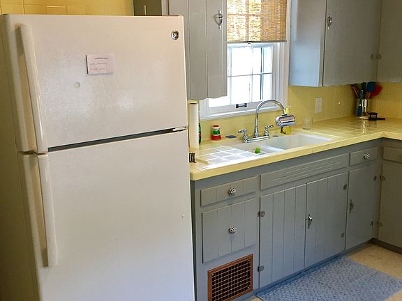 5th image of 1628 Fairacre Dr