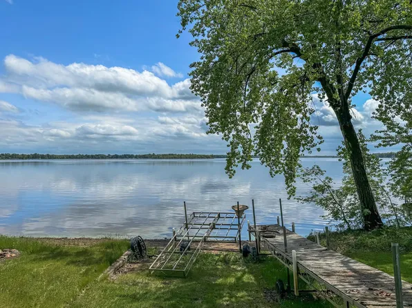 10924 Lakeview Shore Dr, Pine City, MN 55063