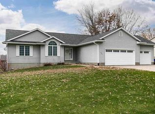 425 G Ave W, Walford, IA 52351