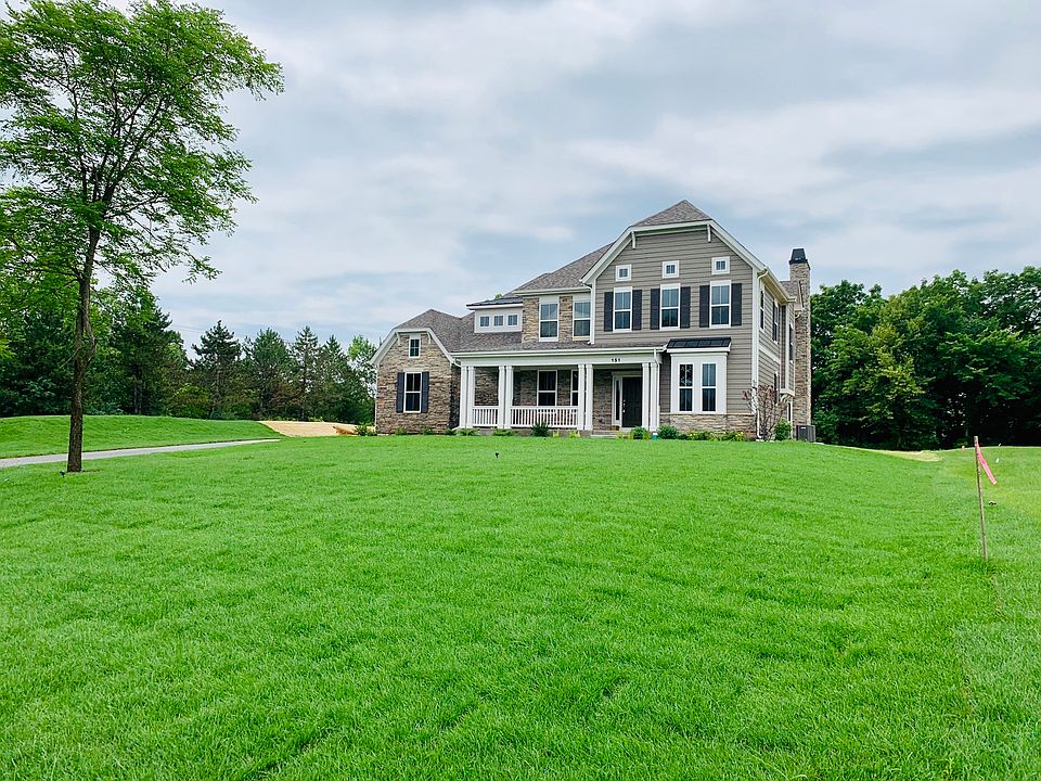 1st image of 151 Cardinal Dr